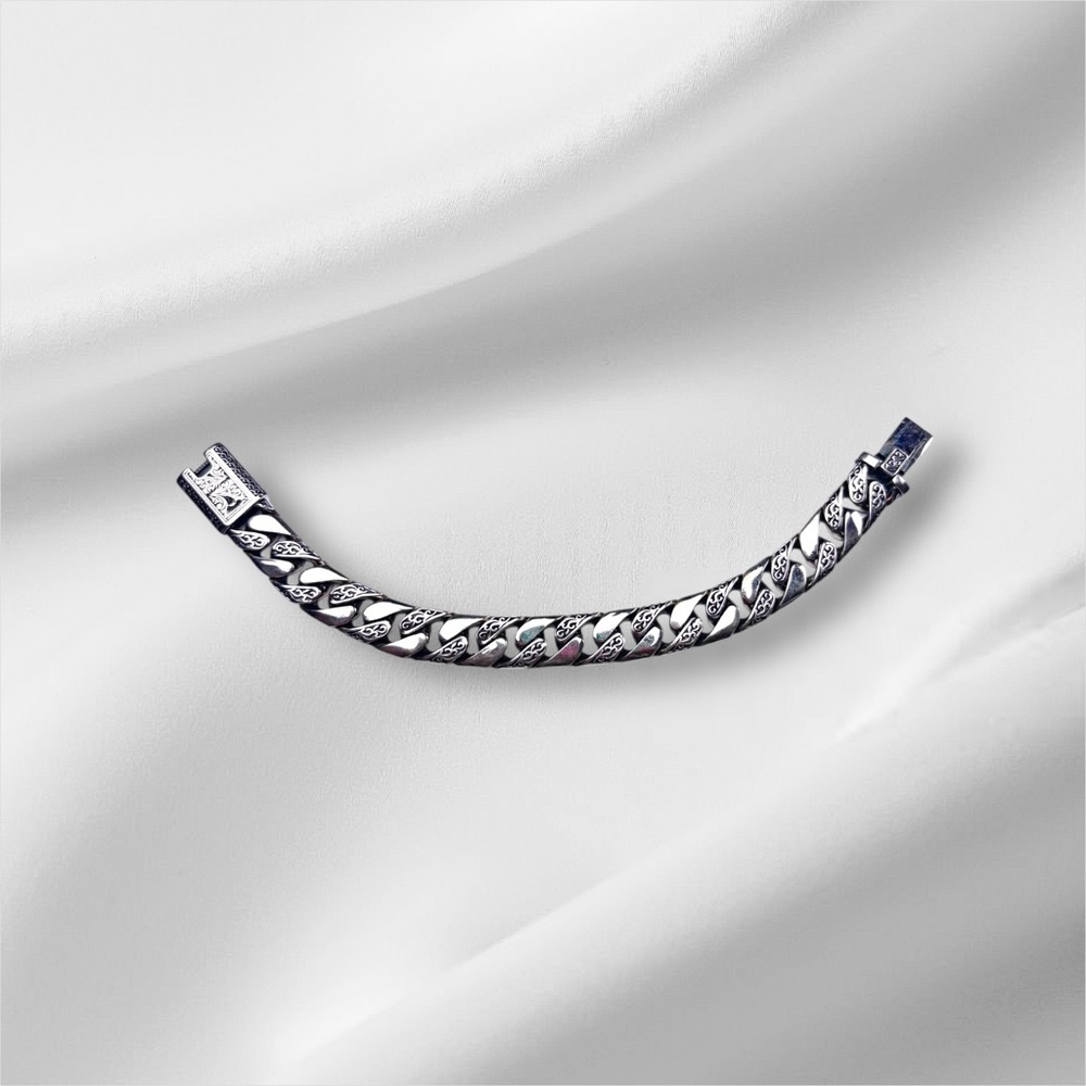 Intricate Silver Men's Chain Bracelet - Picture 3 of 4